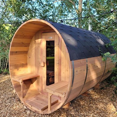 Retro Chic Wellness Met Hottub & Sauna Ewijk Bagian luar foto