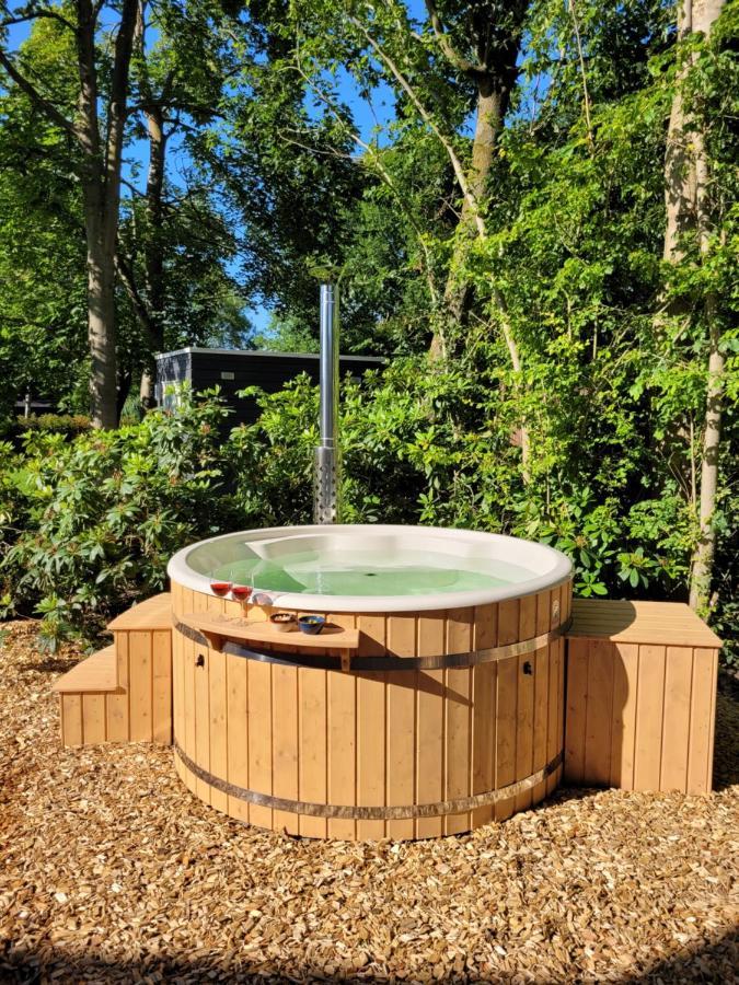 Retro Chic Wellness Met Hottub & Sauna Ewijk Bagian luar foto