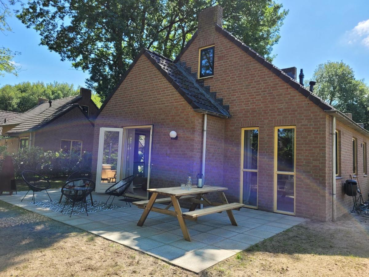 Retro Chic Wellness Met Hottub & Sauna Ewijk Bagian luar foto